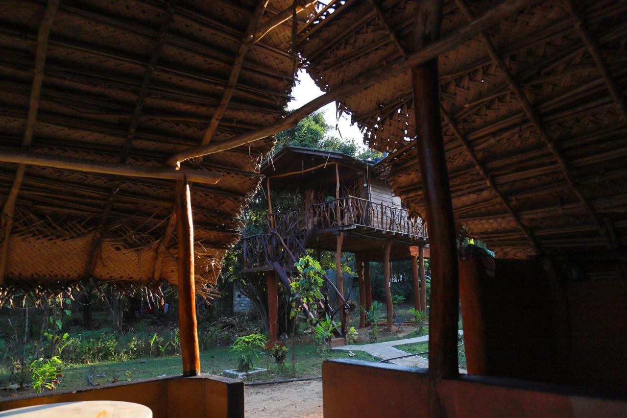 Sigiriya Rock Gate Tree House Hotel ภายนอก รูปภาพ