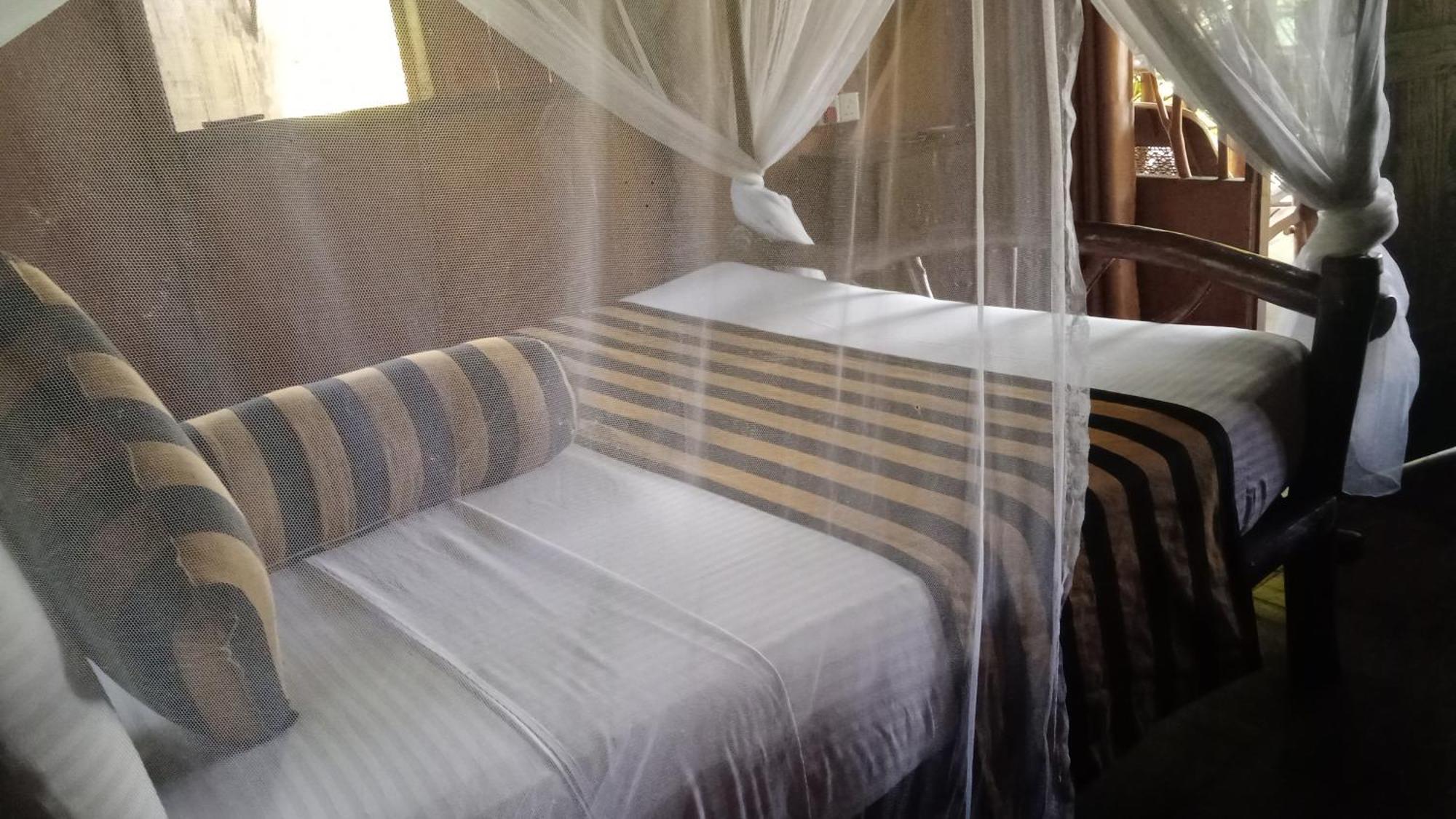 Sigiriya Rock Gate Tree House Hotel ภายนอก รูปภาพ