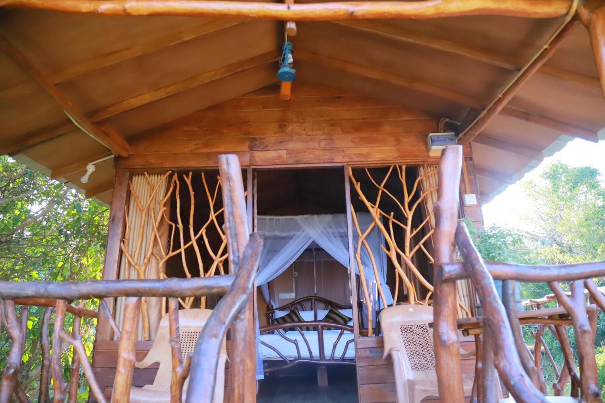 Sigiriya Rock Gate Tree House Hotel ภายนอก รูปภาพ